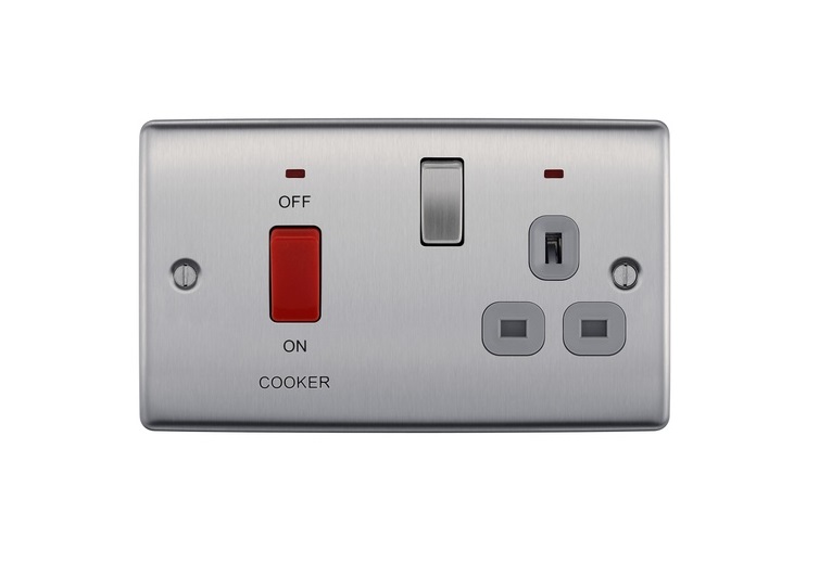 Cooker 45a Socket+Neo BS Raisd NBS70G-01