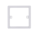 Pattress 1g Spacer 10mm Cur Wh 817