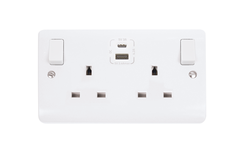 Mode Skt 2g 13a+USB.c Fast CMA786